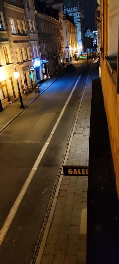 Private Apartament Wroniecka 6 - Parking Poznan Bagian luar foto