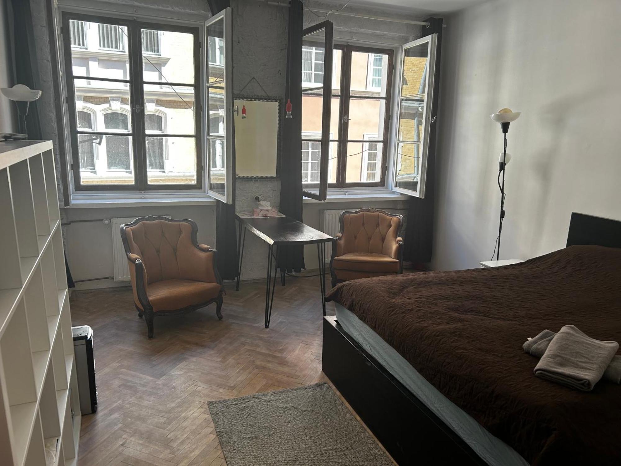 Private Apartament Wroniecka 6 - Parking Poznan Bagian luar foto