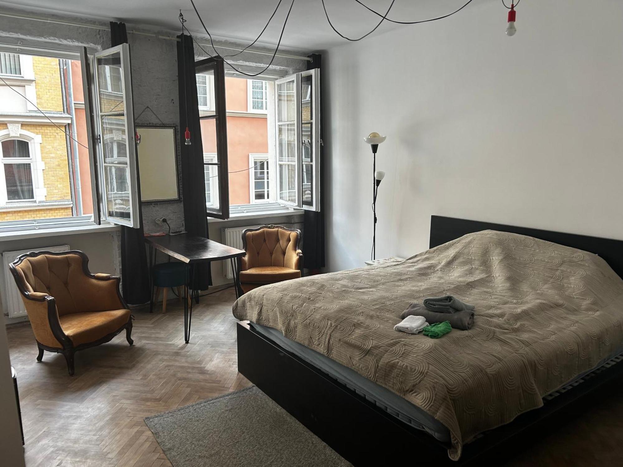 Private Apartament Wroniecka 6 - Parking Poznan Bagian luar foto